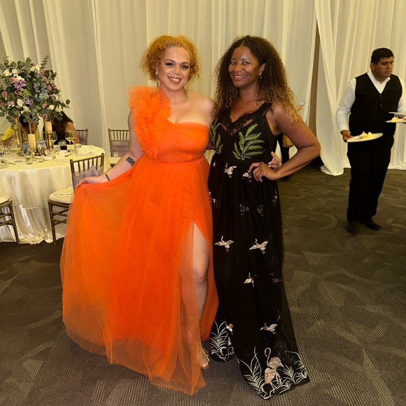 I bought two of this same dress. I will be selling the new one i did not wear. - Picture 5 of 7